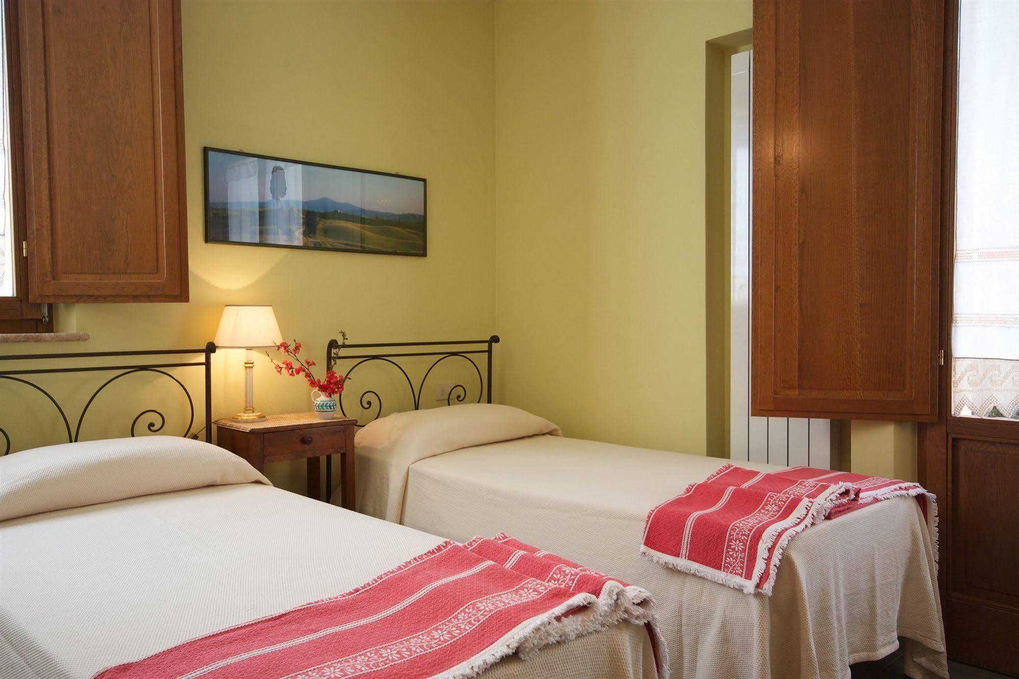 Camere Andrei Pienza Extérieur photo