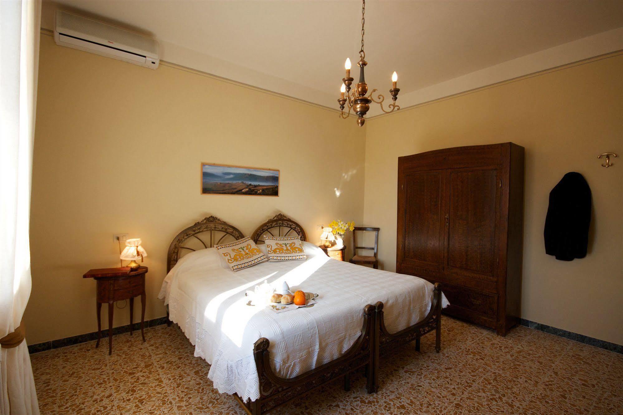 Camere Andrei Pienza Extérieur photo
